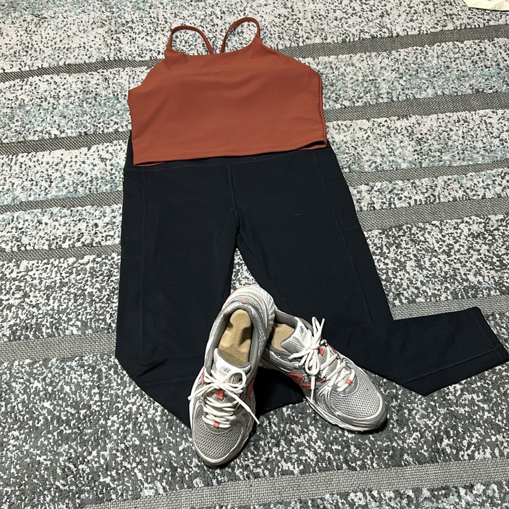 Old Navy Powersoft Bra Yoga Top